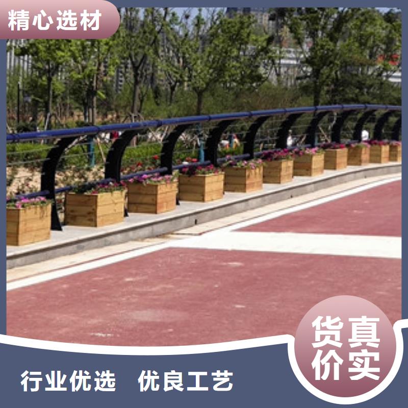 护栏复合管桥梁护栏原料层层筛选