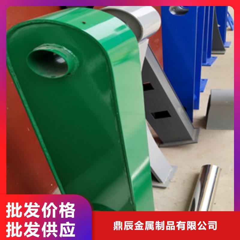 护栏复合管桥梁护栏原料层层筛选