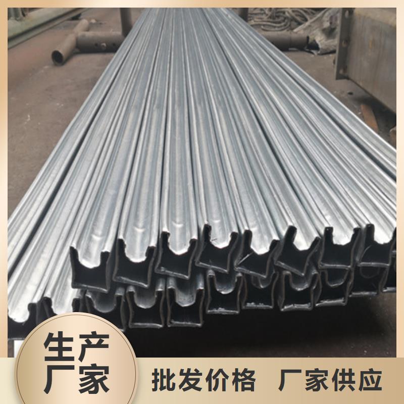 Q235的外方形内圆钢管做支架