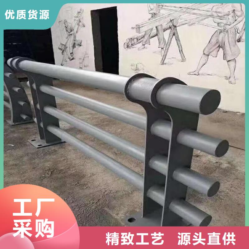 加厚方管烤漆防撞护栏质量可靠认准展鸿
