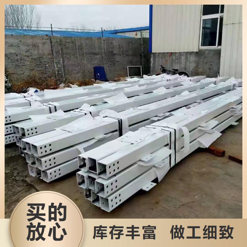 道路交通隔离护栏坚固耐用