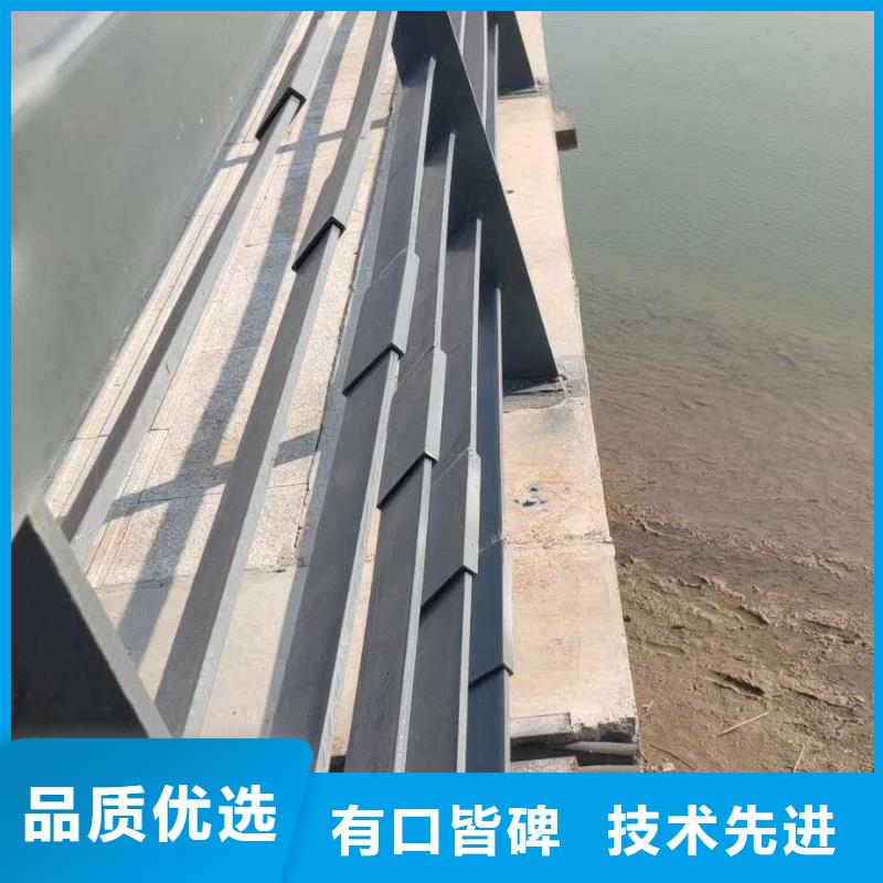 为您提供人行横道隔离栏
厂家