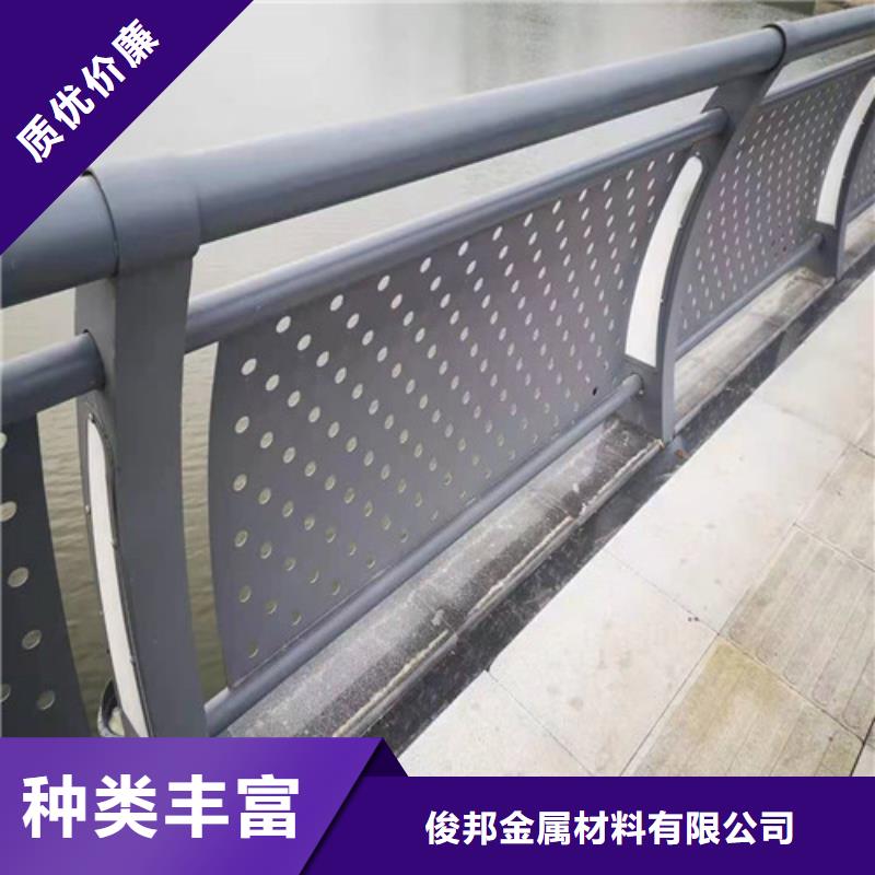 氟碳喷涂防撞护栏安装价格