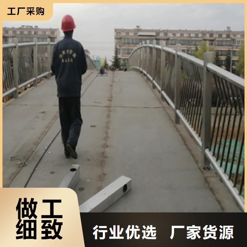 不锈钢桥梁河边护栏绿洲护栏货源充足还便宜