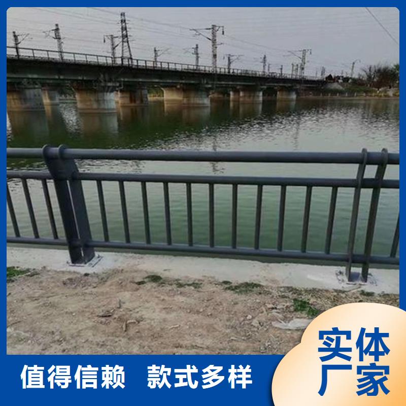 热镀锌喷塑防撞钢管护栏、热镀锌喷塑防撞钢管护栏生产厂家-型号齐全