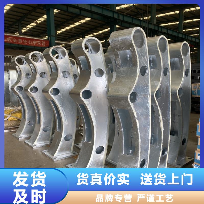 城市桥梁栏杆多样齐全