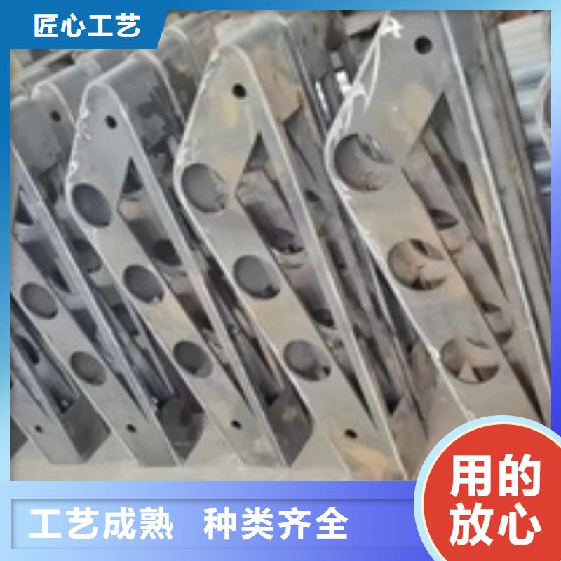 201道路隔离护栏满足施工要求