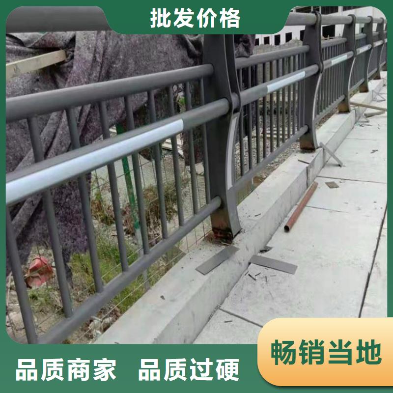 防撞灯光护栏库存量充足