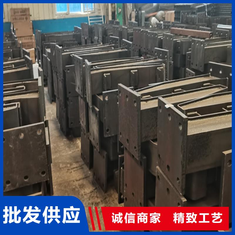 桥梁中央防撞护栏报价
