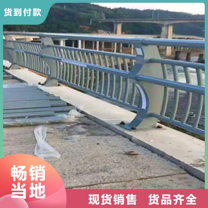 【不锈钢复合管栏杆旋转护栏工程施工案例】