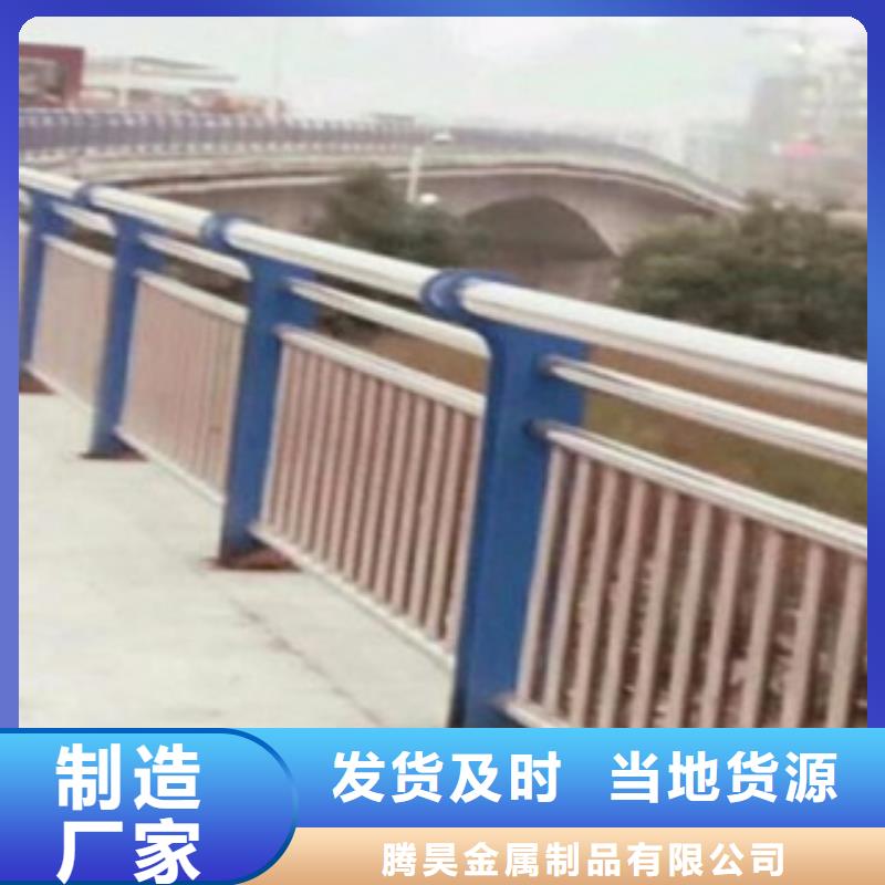 护栏3-灯光防撞护栏严谨工艺
